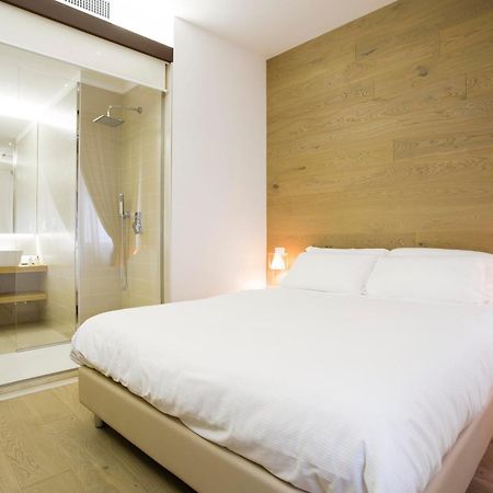 Borgoleoni 18 - Room And Breakfast Ferrara Habitación foto